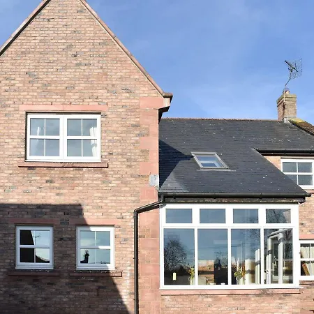 Bolan House Holiday home *